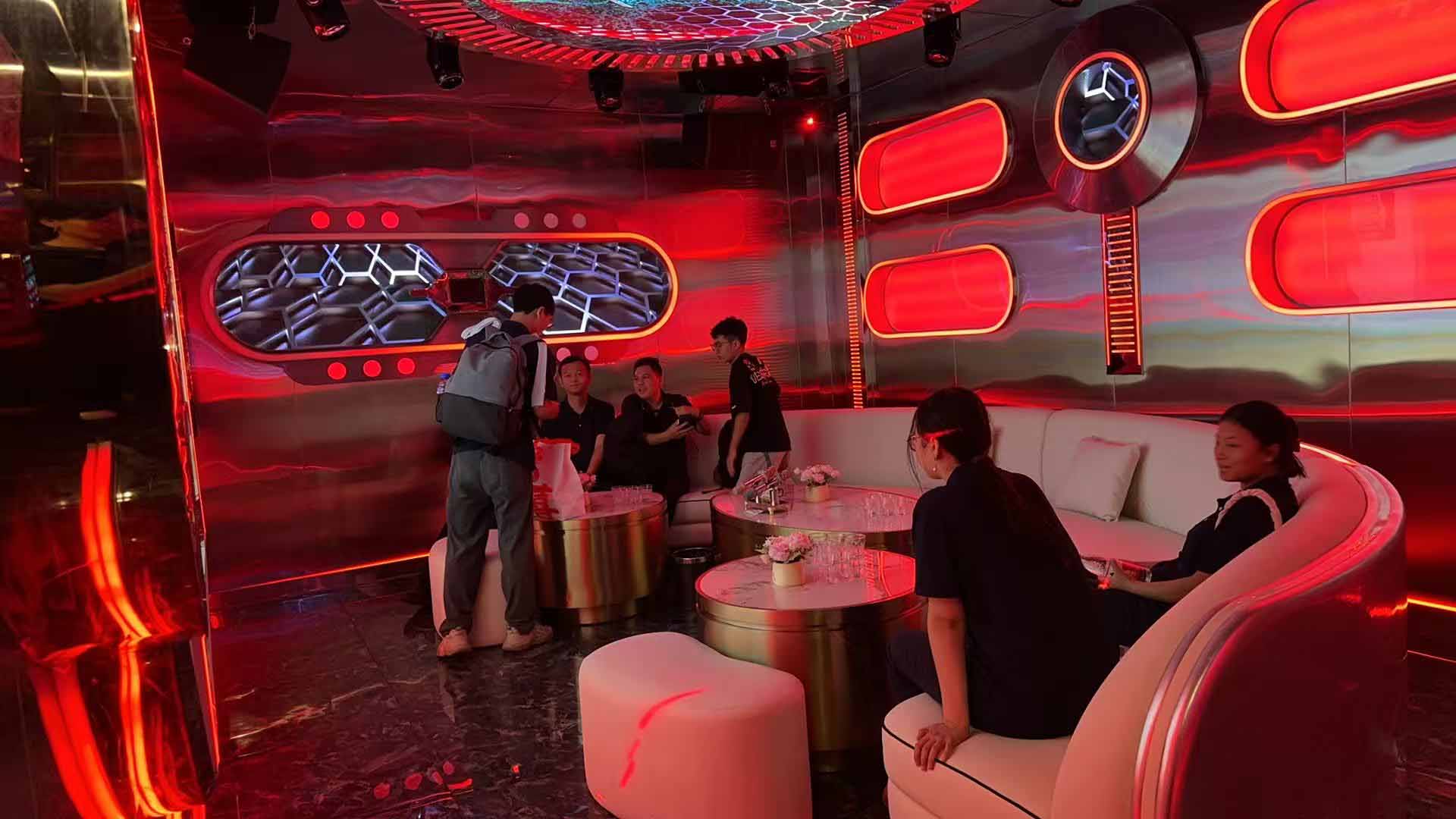 久信達(dá)科技公司員工齊聚光明區(qū)蠄蜍石，開(kāi)啟活力爬山之旅暨團(tuán)建活動(dòng)(圖6)